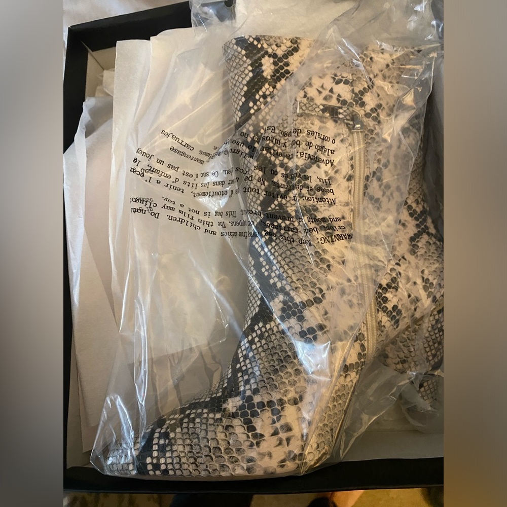 Trending this season! Snakeskin booties! Larger calf friendly 😉